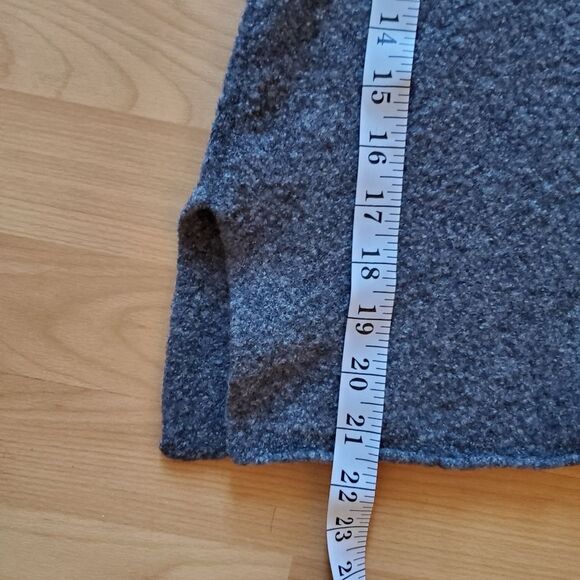 J. Jill Sweater Gray with Scoop Neck, Size L/M - Picture 7 of 7